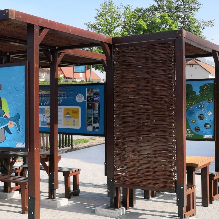Interactive resting benches - Panchi di riposo interattivi - 2